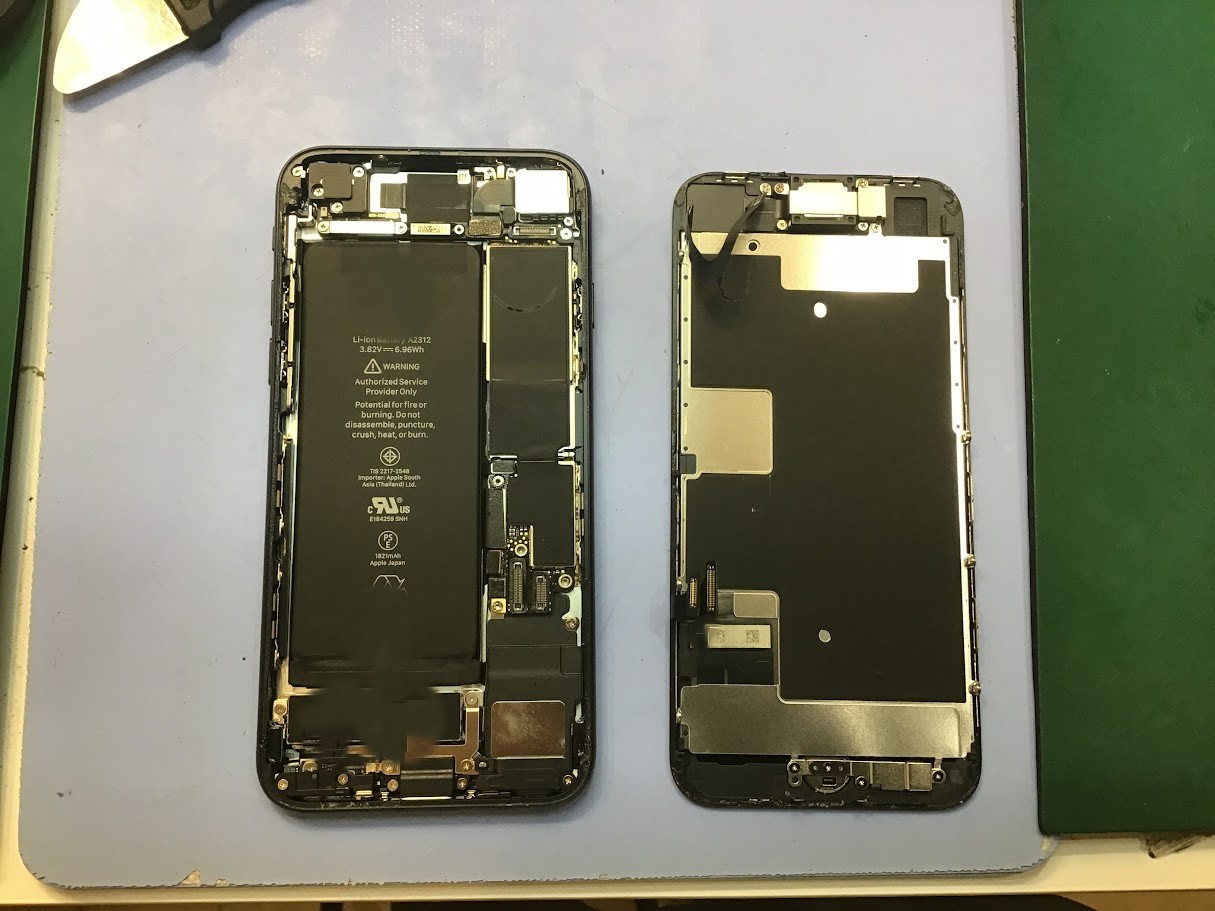 iPhoneSE2のバッテリー交換ならデータそのまま修理可能なスマホ修理工房セレオ甲府店へ！